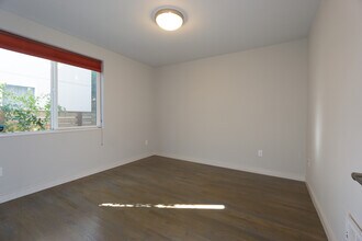 328 NW 41st St in Seattle, WA - Building Photo - Building Photo