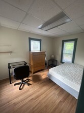 205 Linden Ave, Unit Full House or Apartments in Ithaca, NY - Foto de edificio - Building Photo