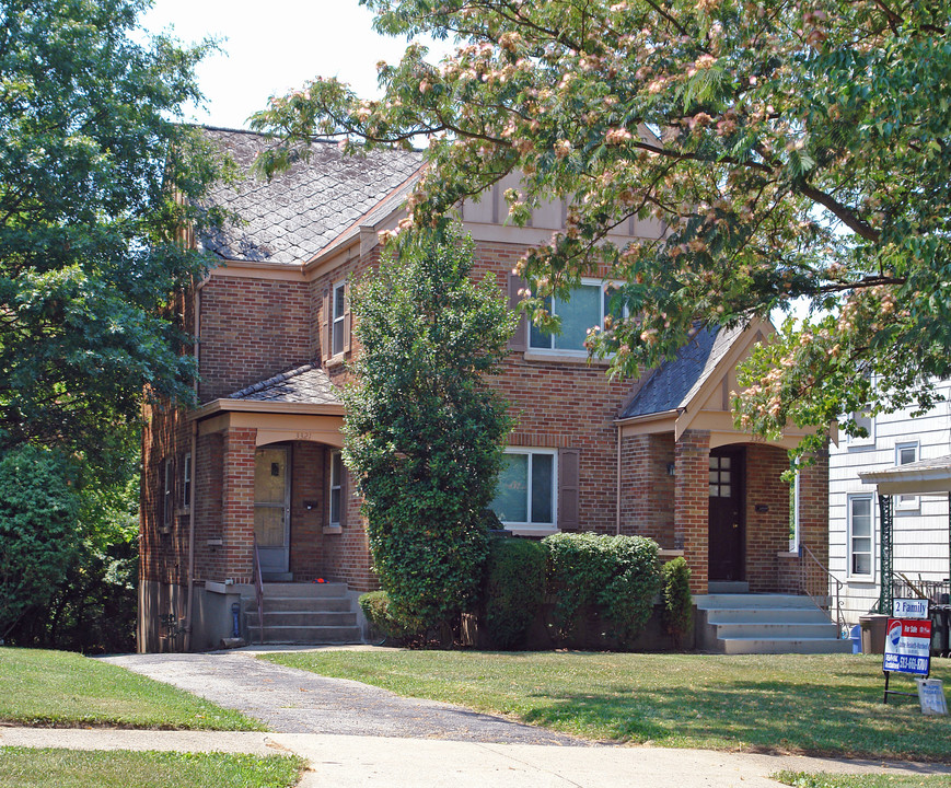 3321-3323 Hanna Ave in Cincinnati, OH - Building Photo