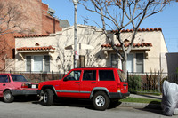 Daisy Courtyard in Long Beach, CA - Building Photo - Building Photo