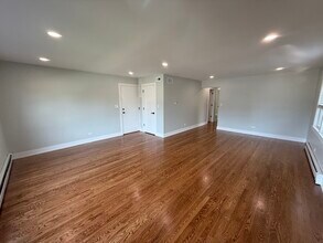 315 W Prospect Ave in Mount Prospect, IL - Building Photo - Building Photo