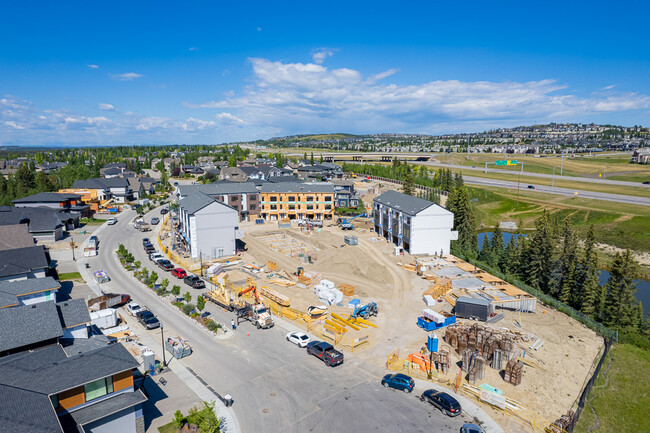 Griffith Pointe at Discovery Ridge in Calgary, AB - Building Photo - Building Photo