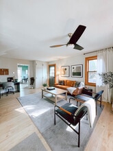 1116 Adelia St in Downers Grove, IL - Building Photo - Building Photo