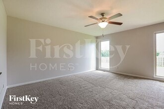 11107 Highview Rd in Peculiar, MO - Building Photo - Building Photo