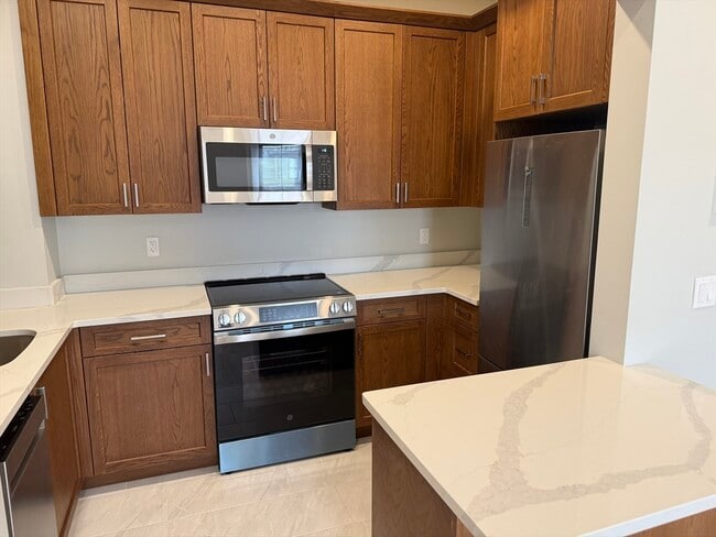 147 W Concord St in Boston, MA - Building Photo - Building Photo