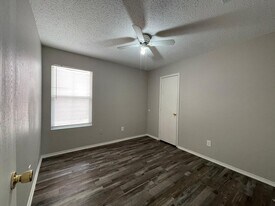 5013 Waterford Dr in Fort Worth, TX - Building Photo