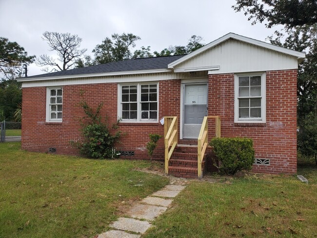 property at 905 Ethan Allen St
