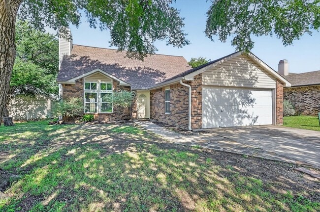 property at 2009 Parkside Dr