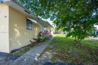 821 SW 7th Ave in Hallandale Beach, FL - Building Photo - Building Photo