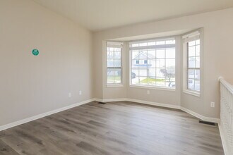 1157 E 2450 N in Layton, UT - Building Photo - Building Photo
