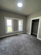 2215 S Empire Ave in Joplin, MO - Building Photo - Building Photo