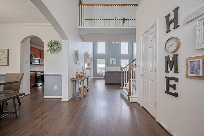 property at 21506 Avalon Queen Dr