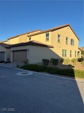 2456 Bagnara Pl in Henderson, NV - Building Photo - Building Photo