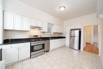 313 18th St in Union City, NJ - Building Photo - Building Photo