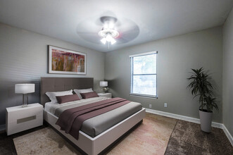 Lucia Apartments in Dallas, TX - Building Photo - Building Photo