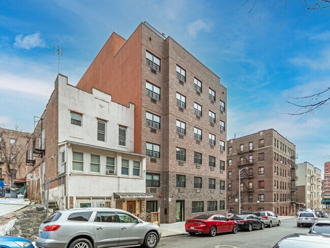 27 Buchanan Pl in Bronx, NY - Foto de edificio - Building Photo