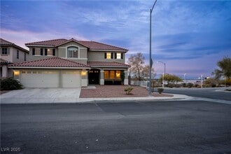 359 Hoskins Ct in Henderson, NV - Building Photo - Building Photo