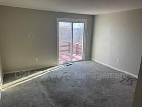 345 Dersam St in McKeesport, PA - Building Photo - Building Photo