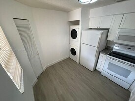 14208 Glenmoor Dr in West Palm Beach, FL - Building Photo