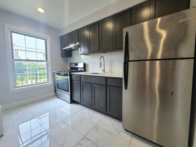 property at 2 Beaumont Pl