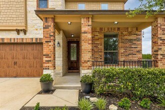 1105 Amazon Lilly Cove in Leander, TX - Foto de edificio - Building Photo