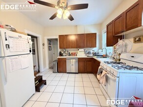 45 Falkland St, Unit 1 in Boston, MA - Foto de edificio - Building Photo