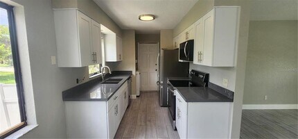 541 E Virginia Ave in Punta Gorda, FL - Building Photo - Building Photo