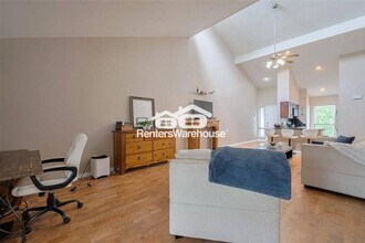 182 April Point Dr N in Montgomery, TX - Building Photo - Building Photo