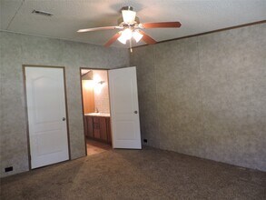 4110 Jeanette Ln in Conroe, TX - Building Photo - Building Photo