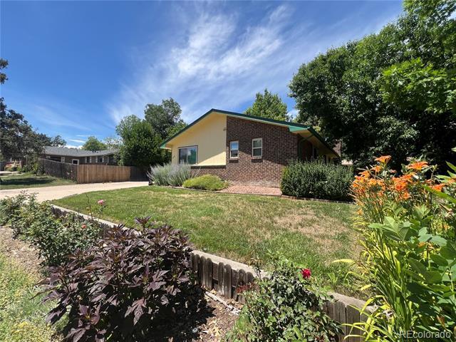 1253 Milner Ln in Longmont, CO - Foto de edificio