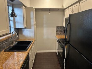 3919 Cole Ave in Dallas, TX - Building Photo - Building Photo