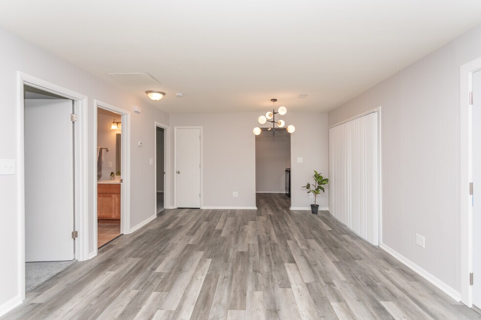 Indian Village Manor Apartments Fort Wayne, IN