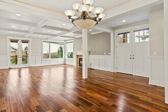 11164 SE 66th Ct in Newcastle, WA - Building Photo - Building Photo