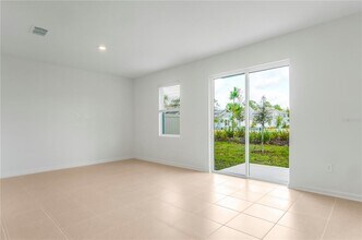 2743 Skyline Lp in Kissimmee, FL - Building Photo - Building Photo