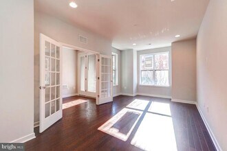 22954 Sullivans Cove Sq in Brambleton, VA - Building Photo - Building Photo