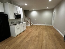 42668 Keiller Ter in Ashburn, VA - Building Photo