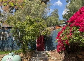 9401 Notre Dame Ave in Chatsworth, CA - Building Photo