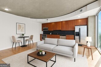 400 W Peachtree St NW, Unit 1010 in Atlanta, GA - Building Photo - Building Photo