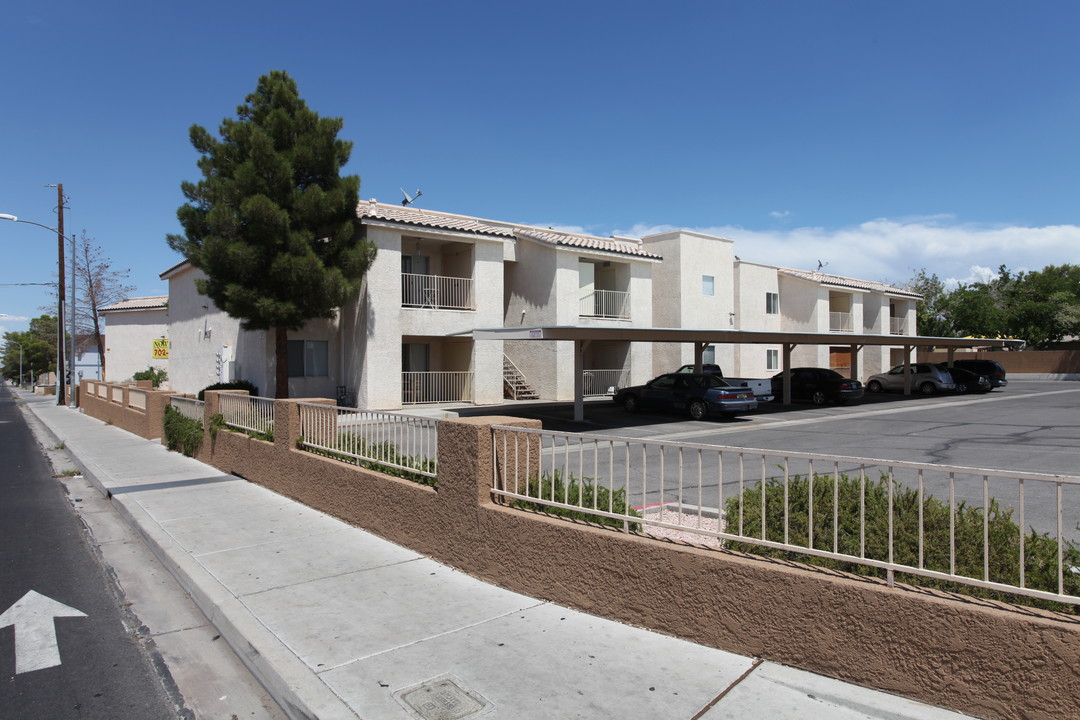 Parkview Apartments in Henderson, NV - Foto de edificio