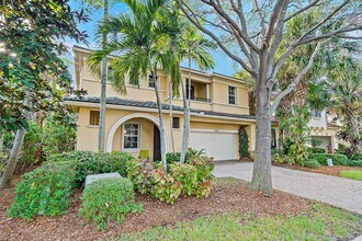 1043 Vintner Blvd in Palm Beach Gardens, FL - Building Photo - Building Photo