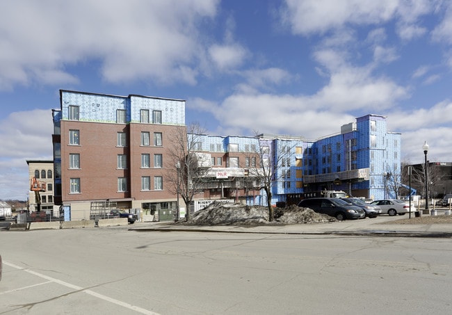 Bill & Joan Alfond Main Street Commons in Waterville, ME - Building Photo - Building Photo