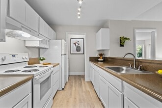 Haven at Golf Creek in Portland, OR - Building Photo - Building Photo