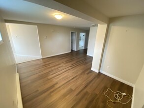 18 MacKenzie St in St John's, NL - Building Photo - Building Photo
