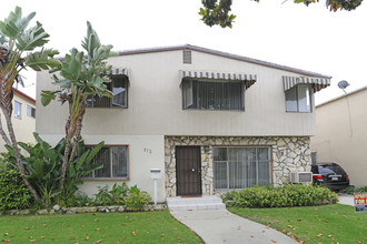 312 S Doheny Dr in Beverly Hills, CA - Building Photo - Building Photo