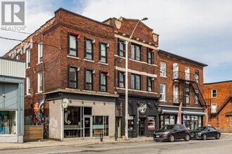 433 Barton St E in Hamilton, ON - Building Photo - Building Photo