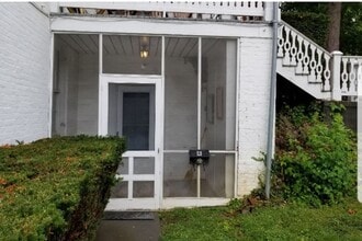 342 Fairmont Ave, Unit Apt 3 in Winchester, VA - Building Photo - Building Photo