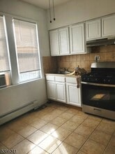 35 Alaska St in Garfield, NJ - Building Photo - Building Photo