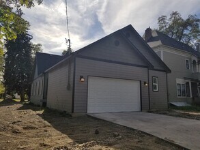 900 W Frederick Ave in Spokane, WA - Building Photo - Building Photo