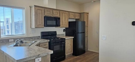 5510 Clark Rd in Paradise, CA - Building Photo - Building Photo