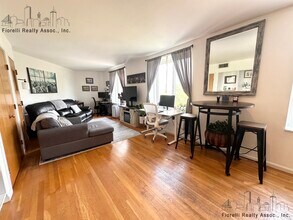 414 Commercial St, Unit 4 in Boston, MA - Building Photo - Building Photo